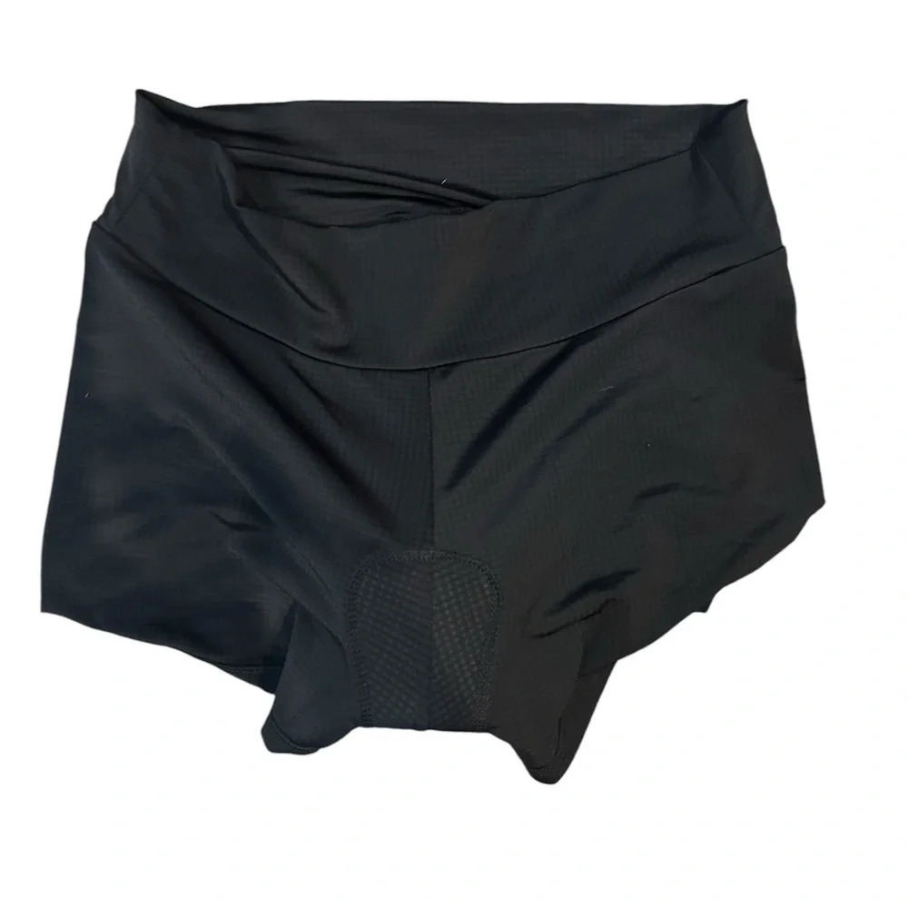 EKMOMENT Black 3D padded bike shorts.       Size XXL